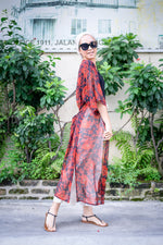 Load image into Gallery viewer, RED FLOWERS Chiffon Kimono
