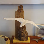 Load image into Gallery viewer, Seagull Lamp with Wooden Support
