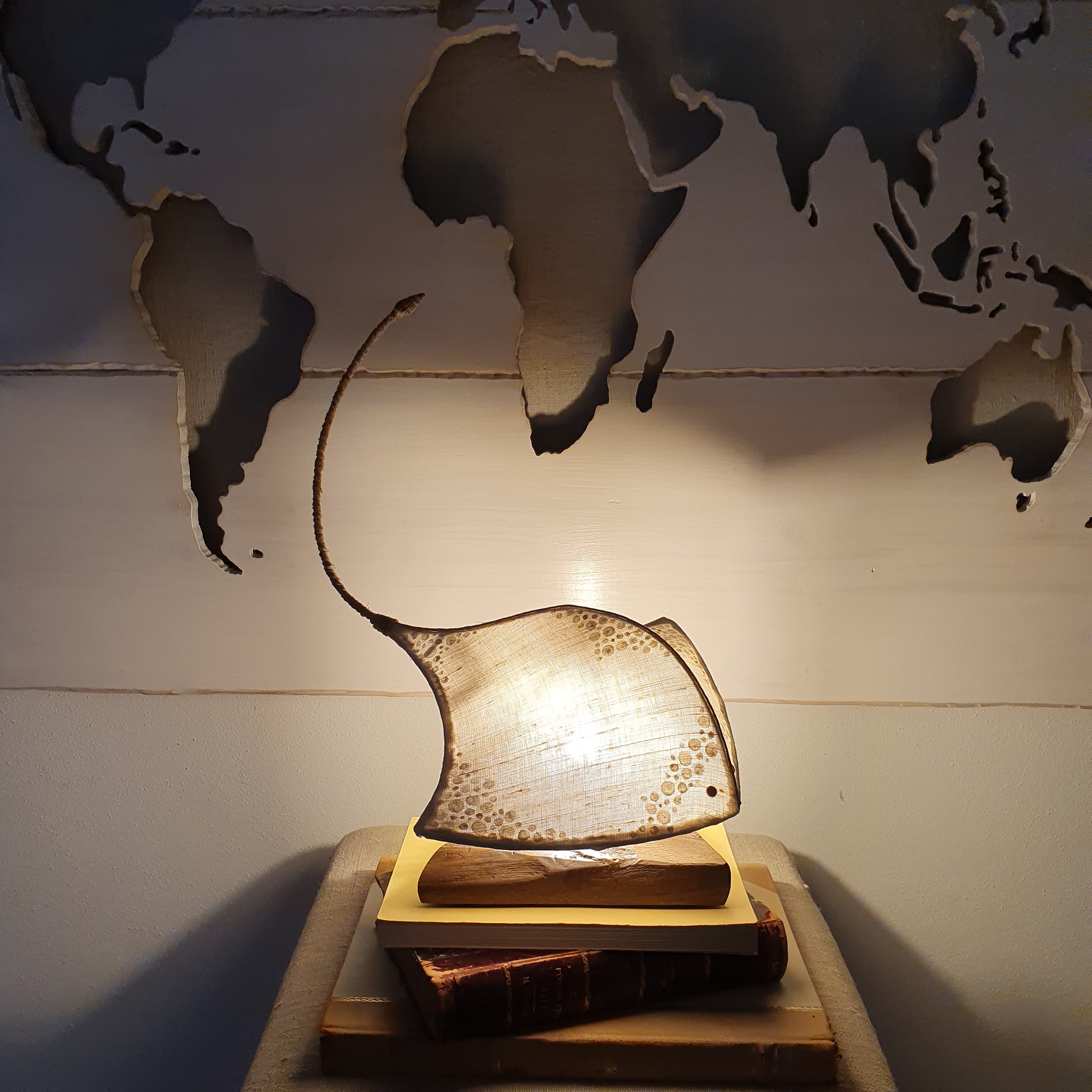 Stingray Lamp with Wooden Base