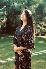 Load image into Gallery viewer, ORI RINDI Kimono Dress
